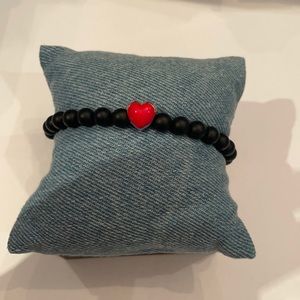 New Argenesi heart emoji bracelet